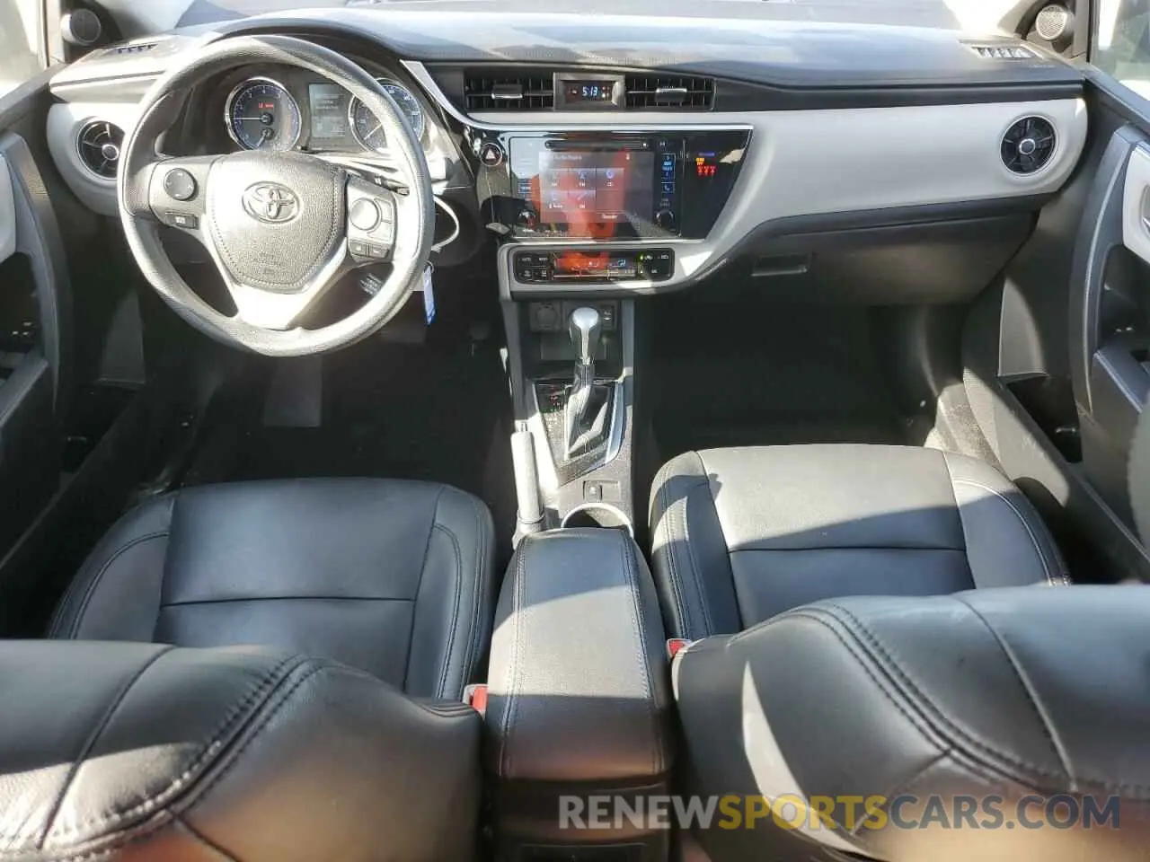 8 fotografías del automóvil dañado 2T1BURHE4KC152390 TOYOTA COROLLA 2019