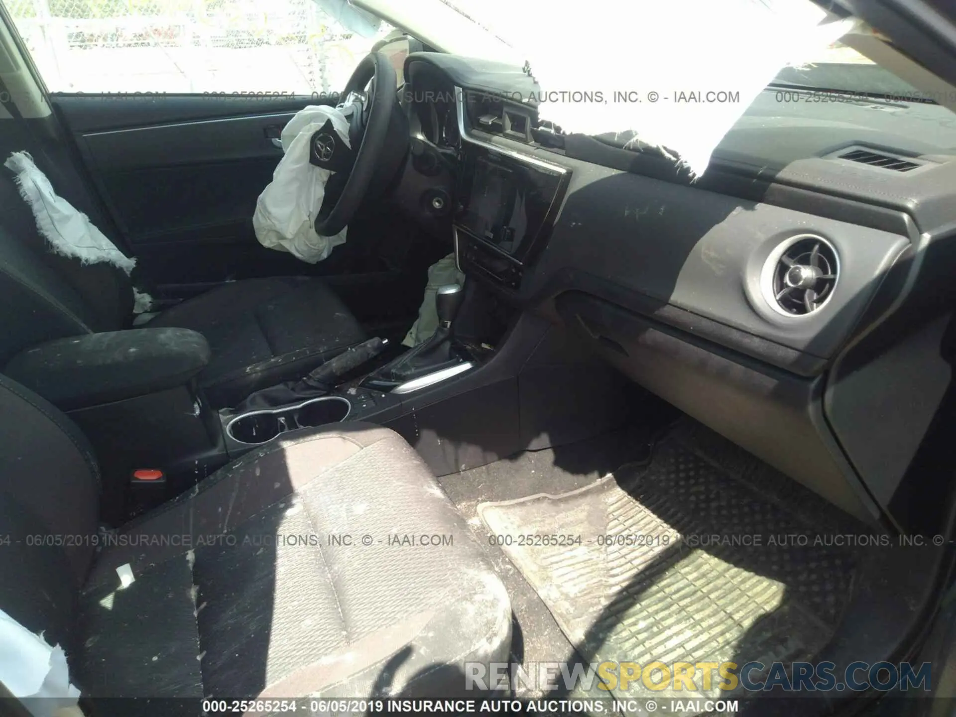 5 fotografías del automóvil dañado 2T1BURHE4KC157041 TOYOTA COROLLA 2019