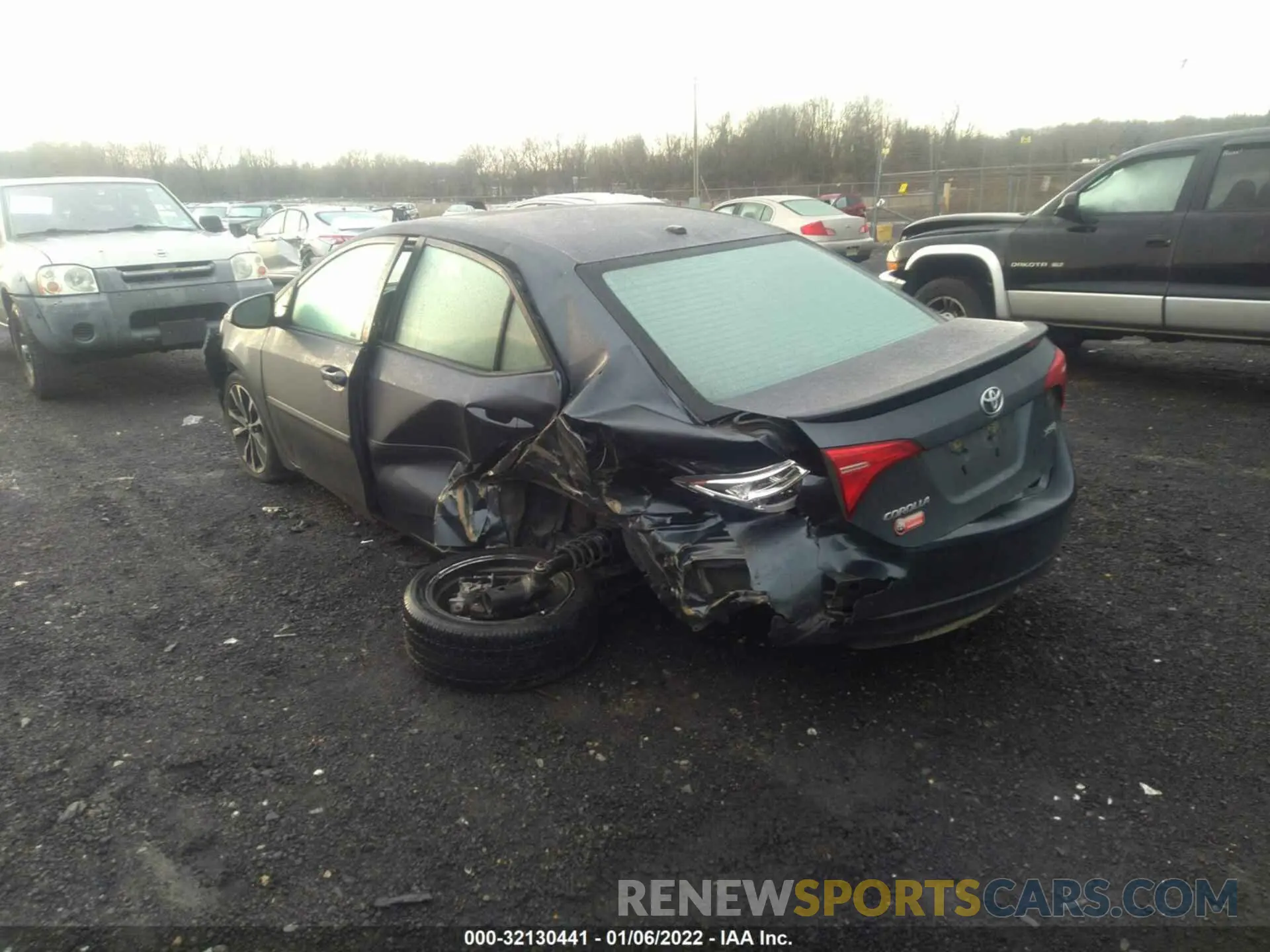 3 fotografías del automóvil dañado 2T1BURHE4KC165284 TOYOTA COROLLA 2019