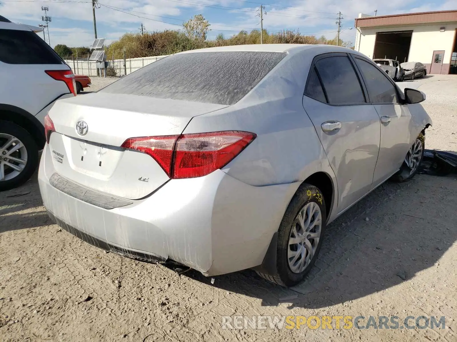 4 fotografías del automóvil dañado 2T1BURHE4KC171568 TOYOTA COROLLA 2019