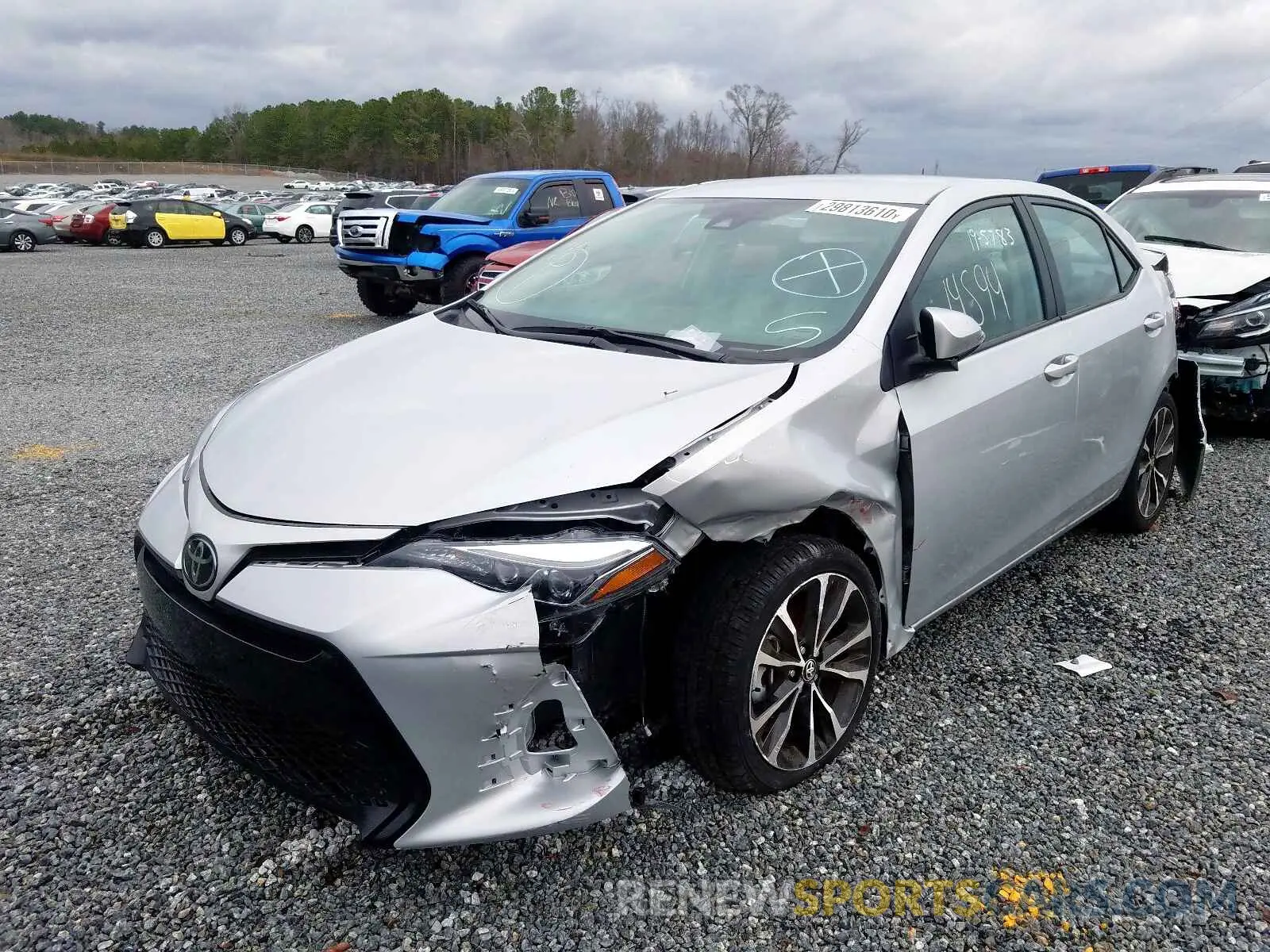 2 fotografías del automóvil dañado 2T1BURHE4KC171750 TOYOTA COROLLA 2019
