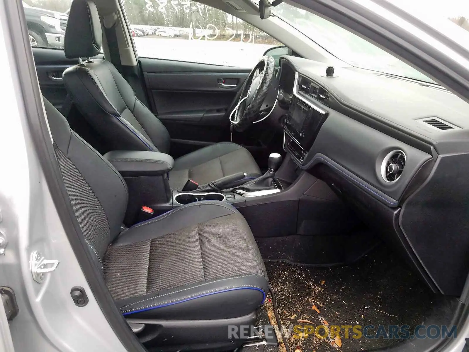 5 fotografías del automóvil dañado 2T1BURHE4KC171750 TOYOTA COROLLA 2019