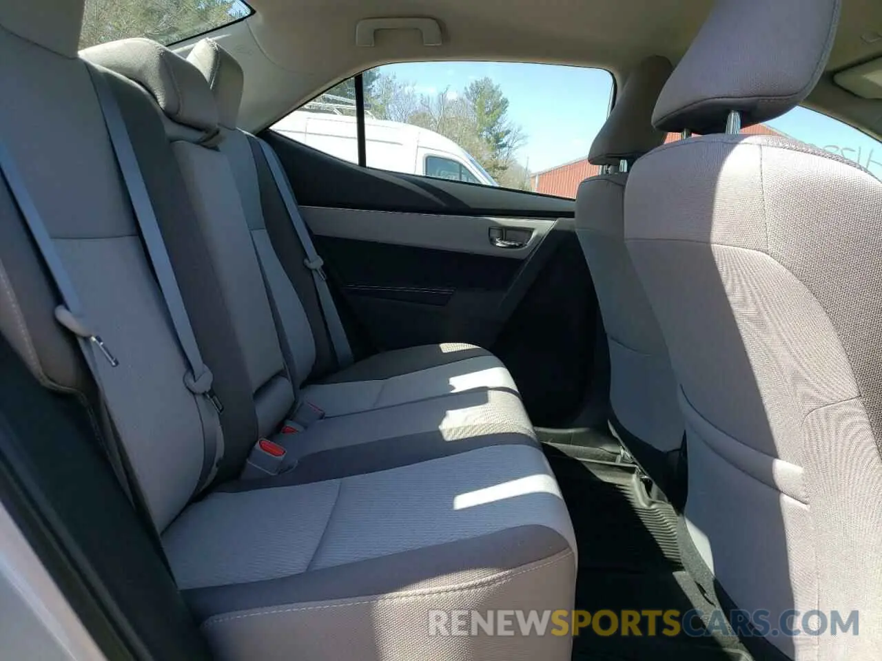 6 fotografías del automóvil dañado 2T1BURHE4KC174731 TOYOTA COROLLA 2019