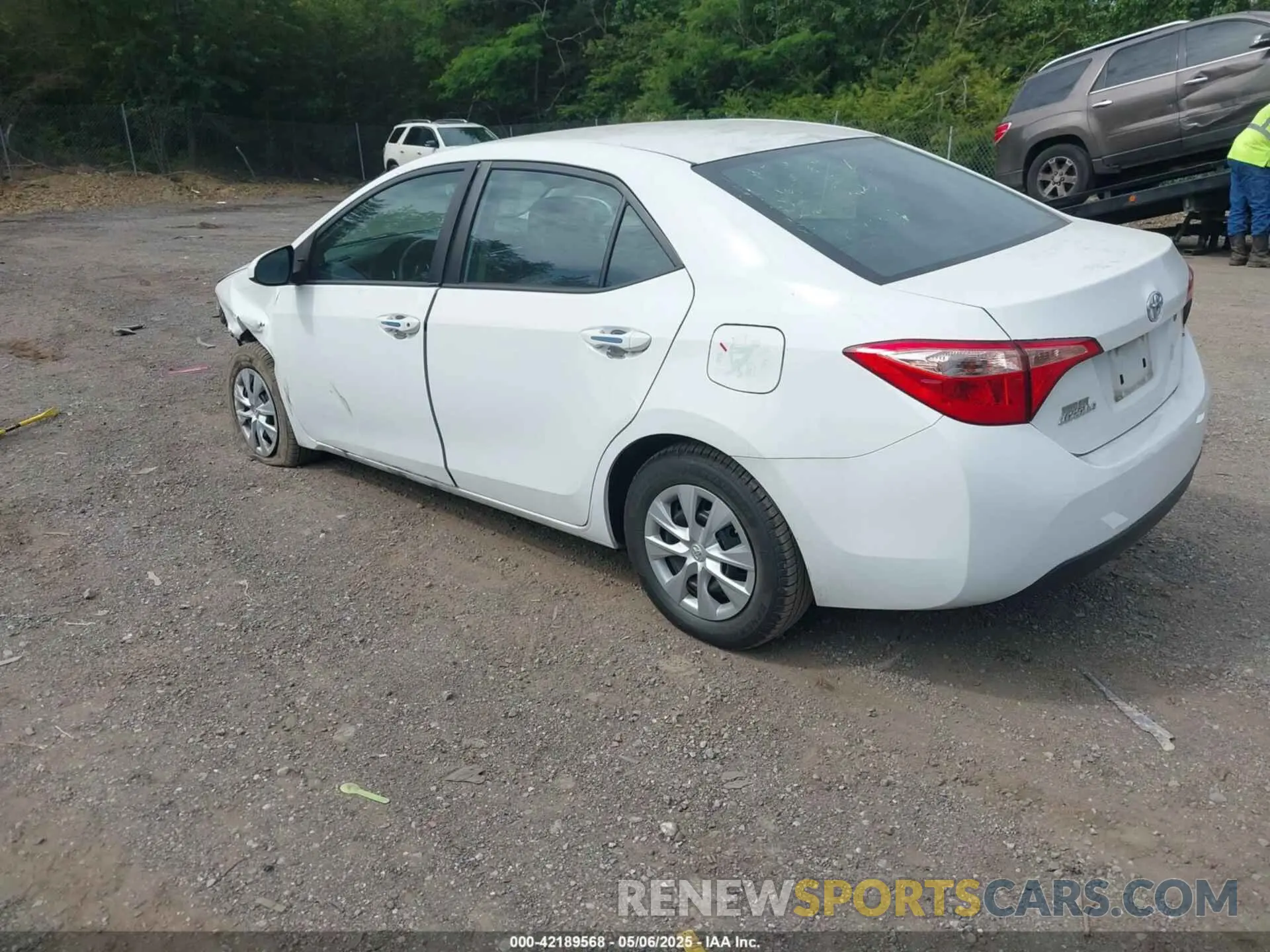 3 fotografías del automóvil dañado 2T1BURHE4KC176589 TOYOTA COROLLA 2019