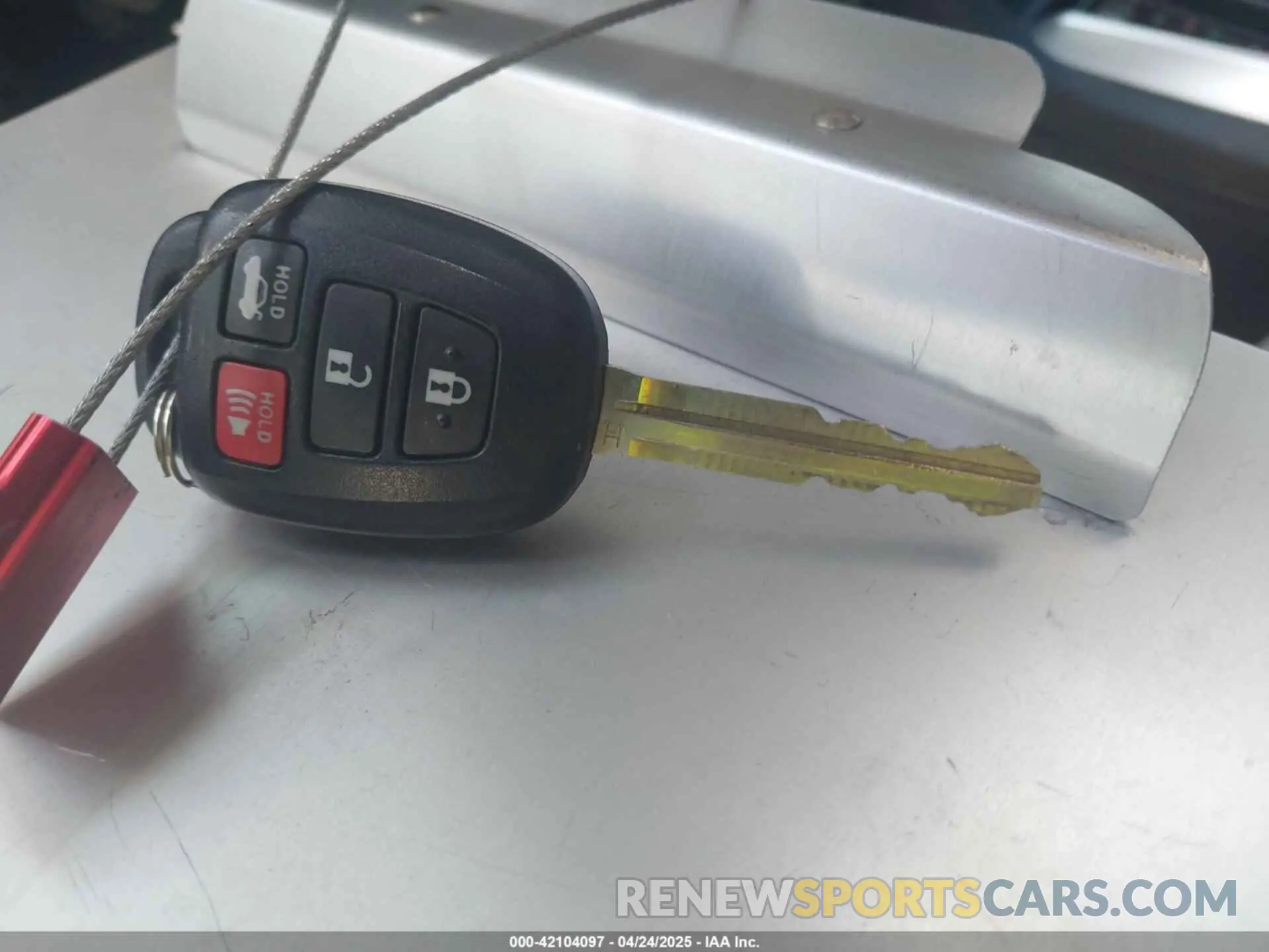 11 fotografías del automóvil dañado 2T1BURHE4KC215942 TOYOTA COROLLA 2019