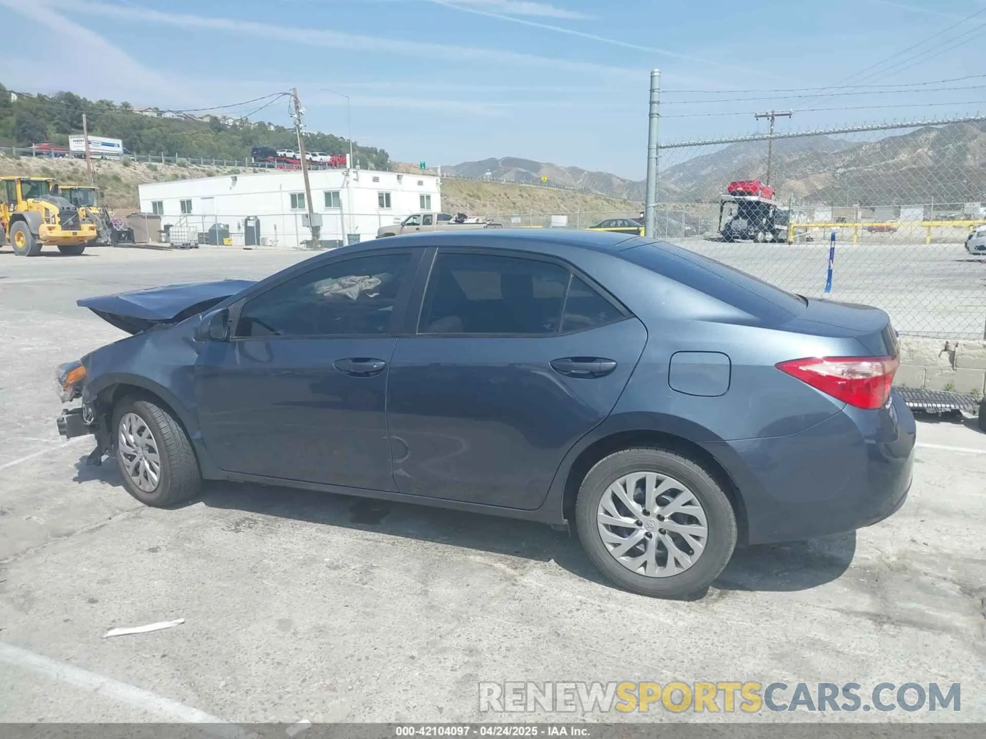 14 fotografías del automóvil dañado 2T1BURHE4KC215942 TOYOTA COROLLA 2019