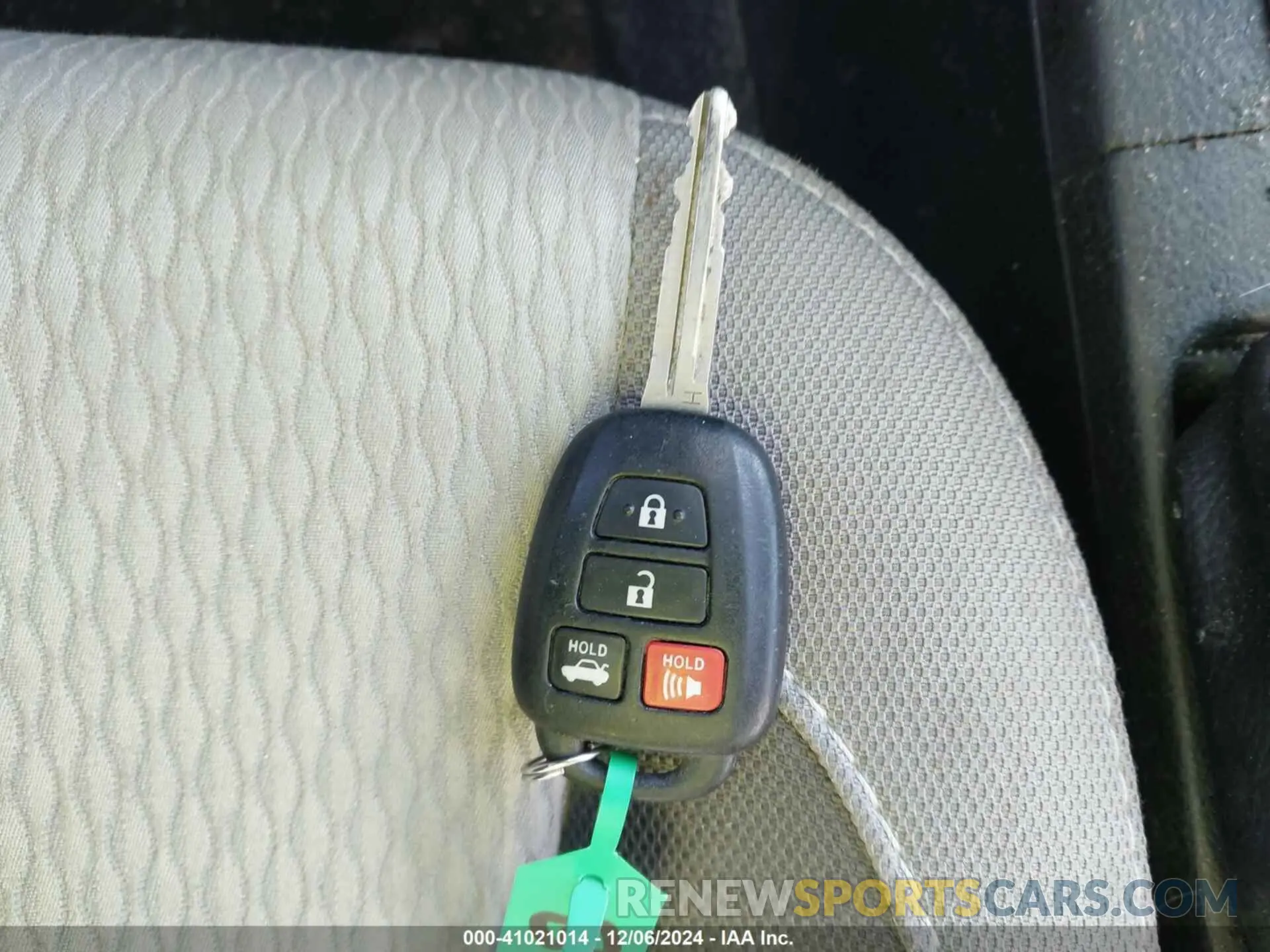 11 fotografías del automóvil dañado 2T1BURHE4KC224124 TOYOTA COROLLA 2019