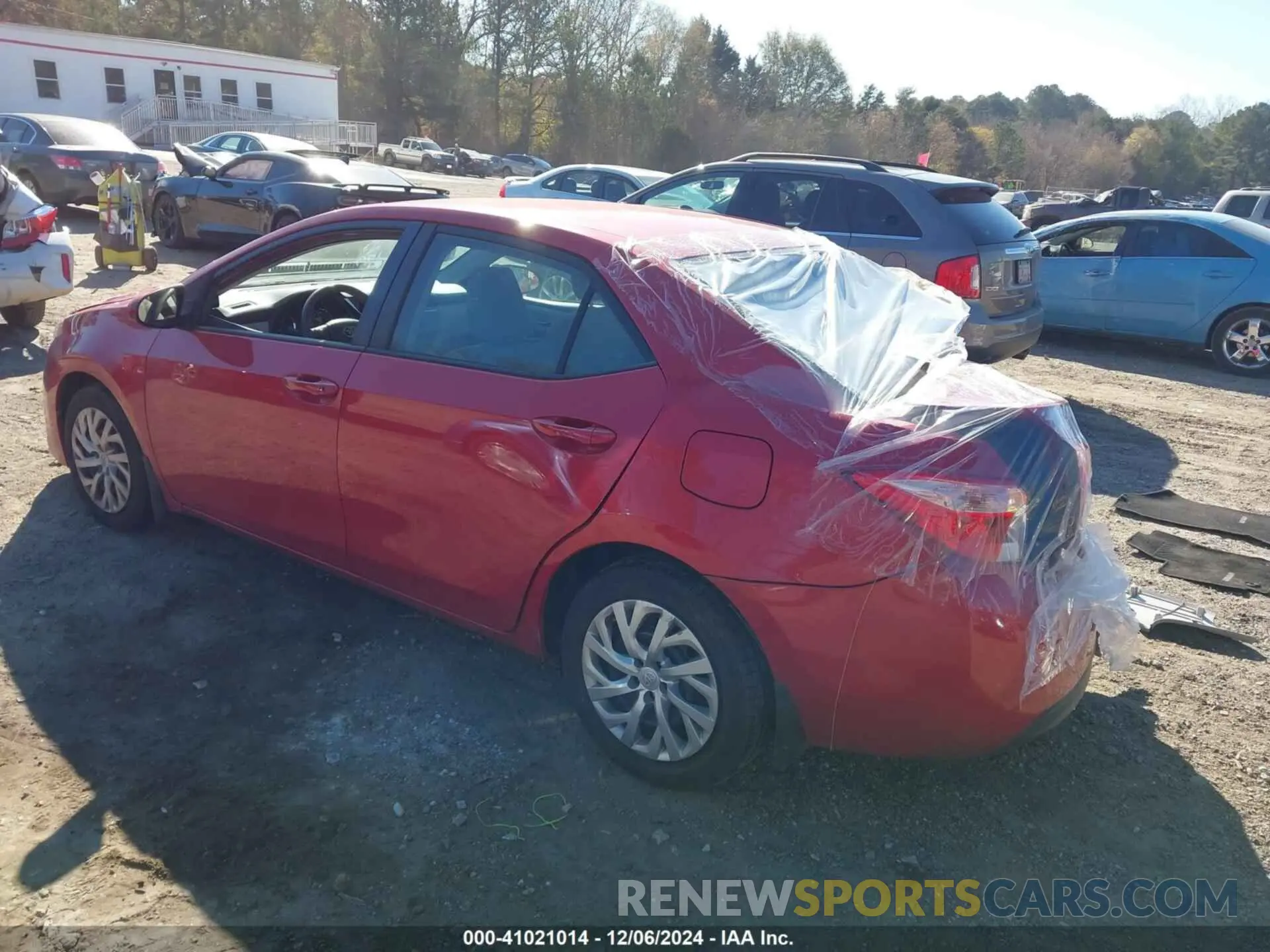 3 fotografías del automóvil dañado 2T1BURHE4KC224124 TOYOTA COROLLA 2019