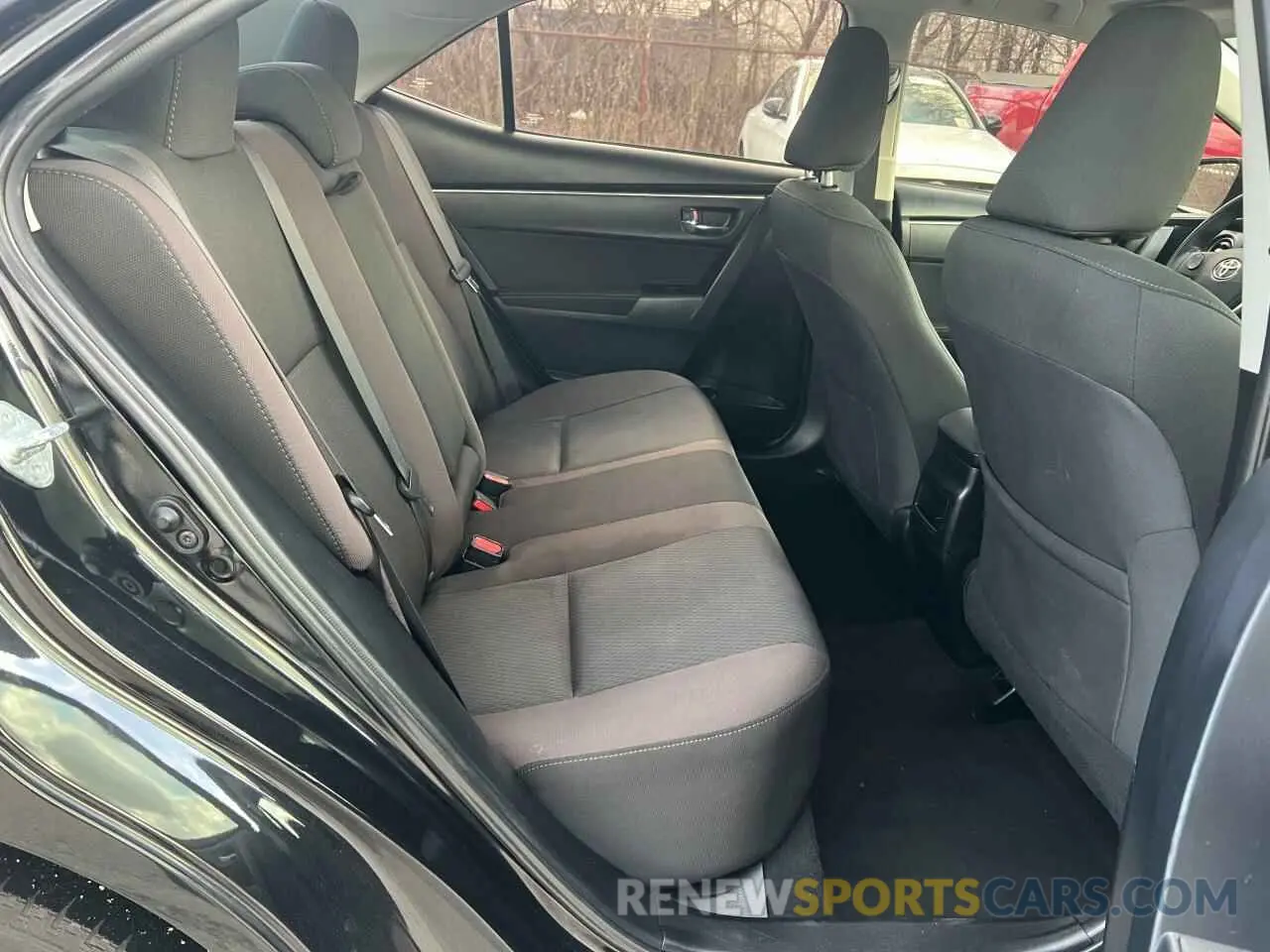 6 fotografías del automóvil dañado 2T1BURHE4KC226522 TOYOTA COROLLA 2019