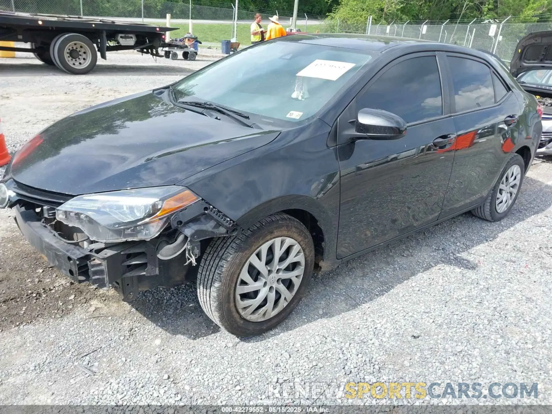 2 fotografías del automóvil dañado 2T1BURHE4KC232790 TOYOTA COROLLA 2019