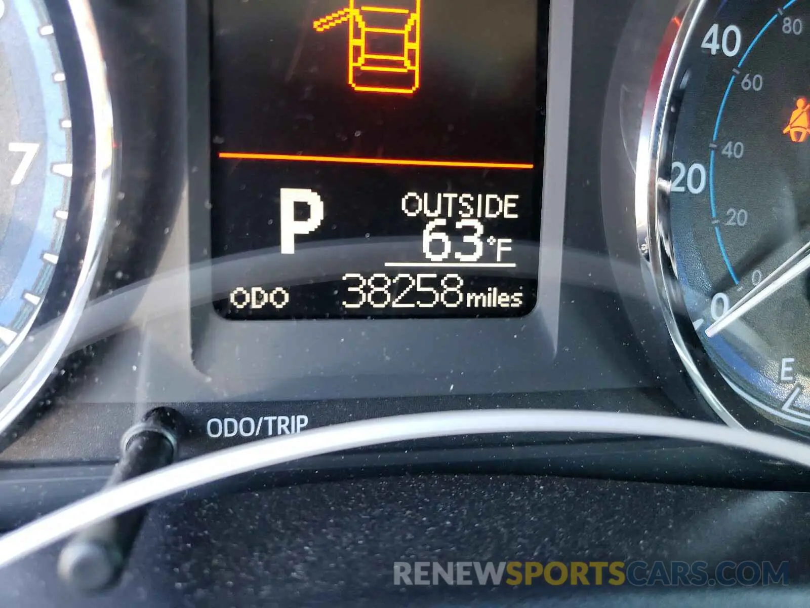 8 fotografías del automóvil dañado 2T1BURHE4KC240081 TOYOTA COROLLA 2019