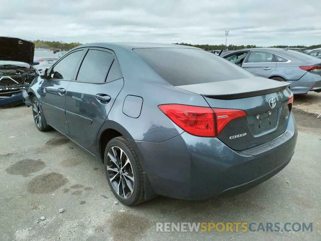 3 fotografías del automóvil dañado 2T1BURHE5KC142838 TOYOTA COROLLA 2019