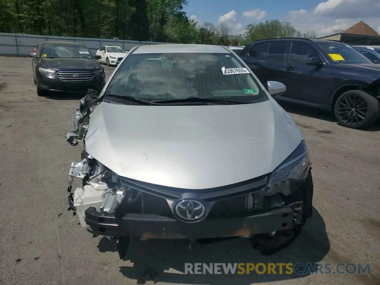 5 fotografías del automóvil dañado 2T1BURHE5KC144525 TOYOTA COROLLA 2019