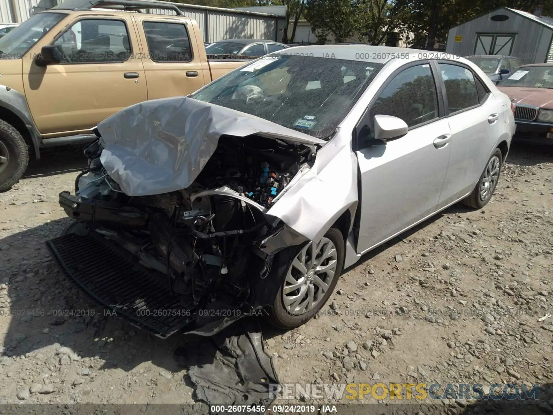 2 fotografías del automóvil dañado 2T1BURHE5KC146453 TOYOTA COROLLA 2019