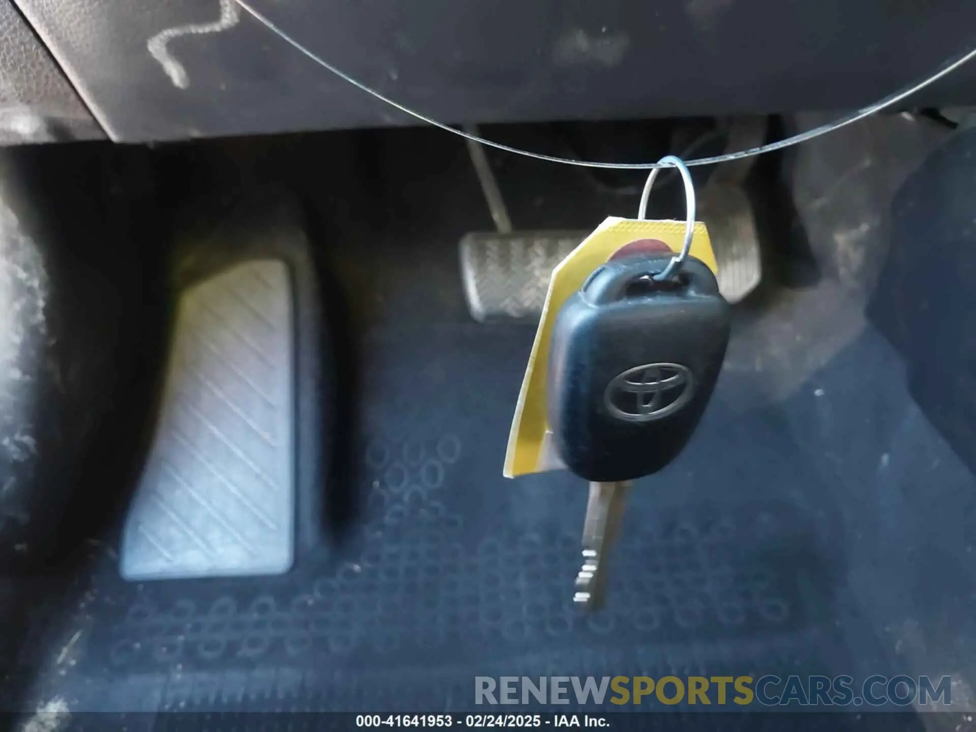 11 fotografías del automóvil dañado 2T1BURHE5KC152513 TOYOTA COROLLA 2019