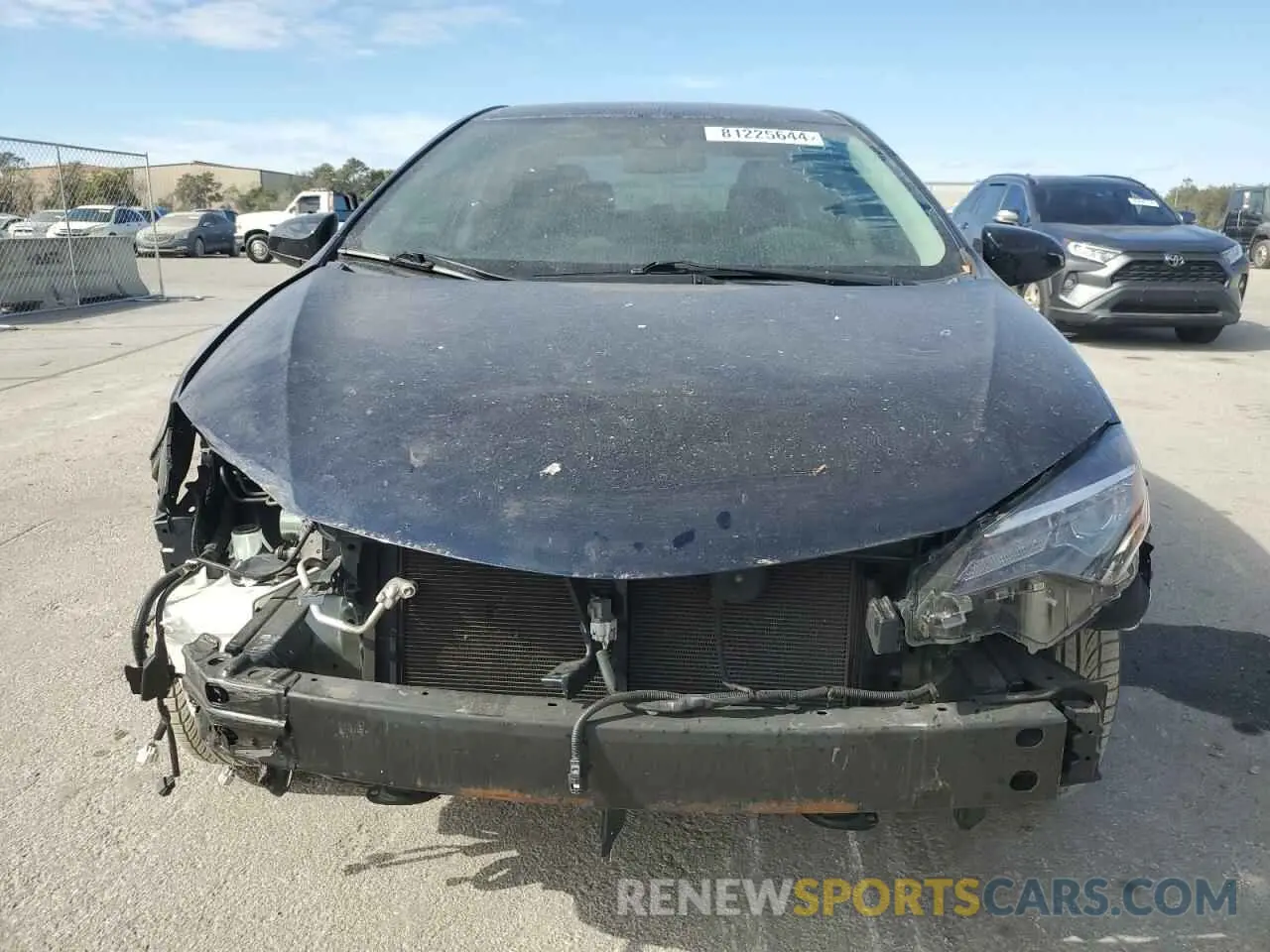 5 fotografías del automóvil dañado 2T1BURHE5KC152544 TOYOTA COROLLA 2019