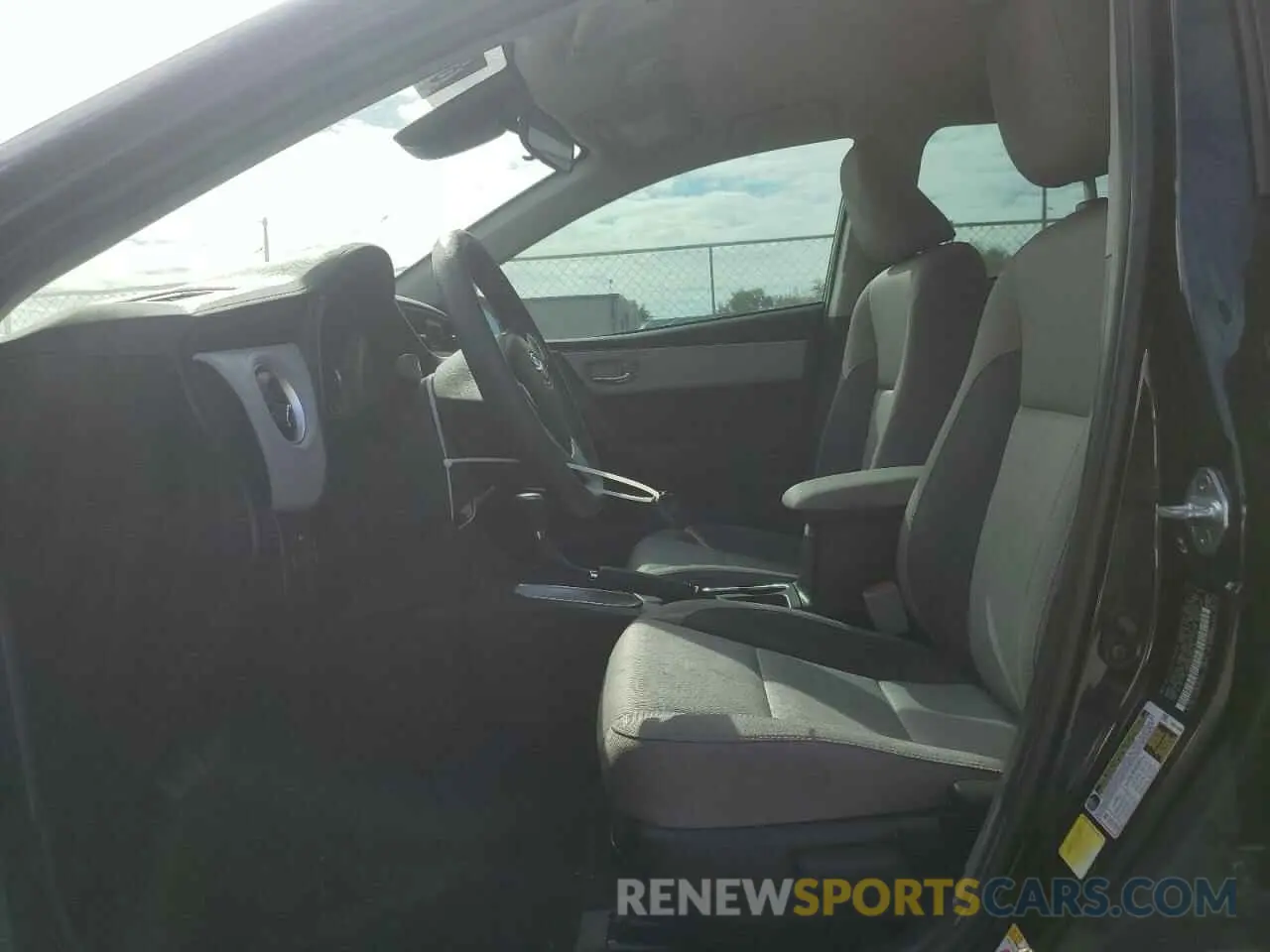 7 fotografías del automóvil dañado 2T1BURHE5KC152544 TOYOTA COROLLA 2019