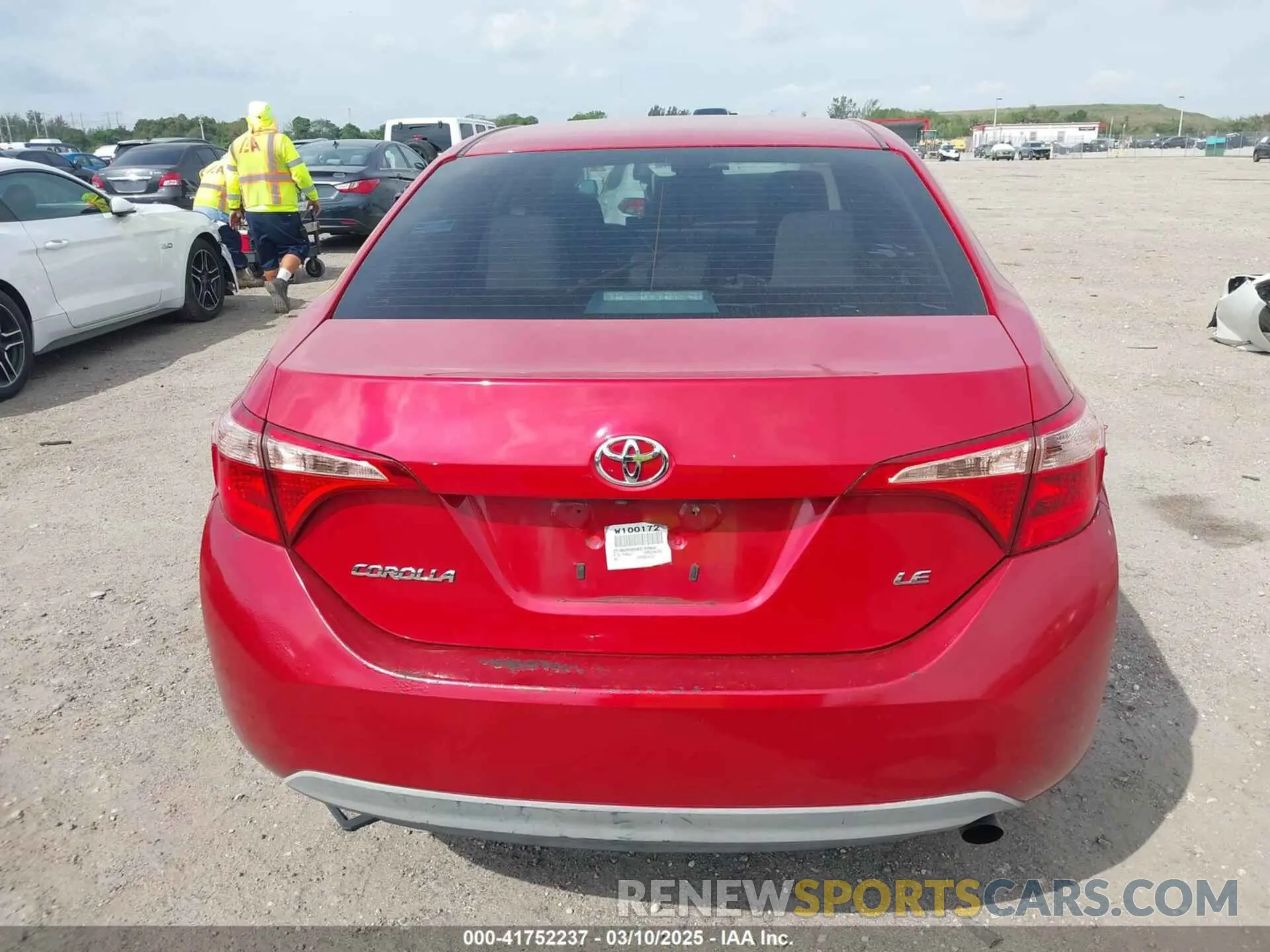 16 fotografías del automóvil dañado 2T1BURHE5KC162846 TOYOTA COROLLA 2019