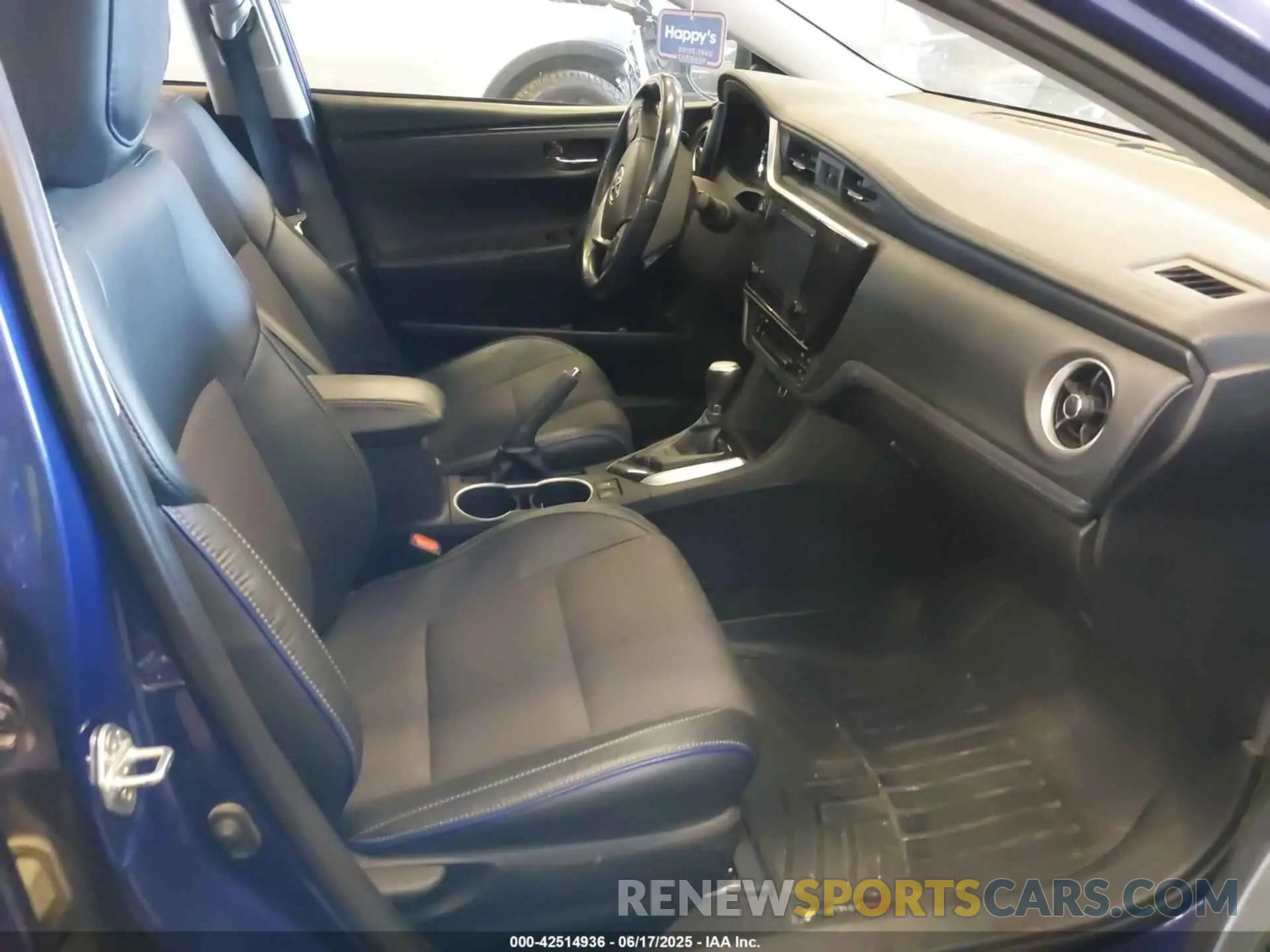 5 fotografías del automóvil dañado 2T1BURHE5KC167786 TOYOTA COROLLA 2019