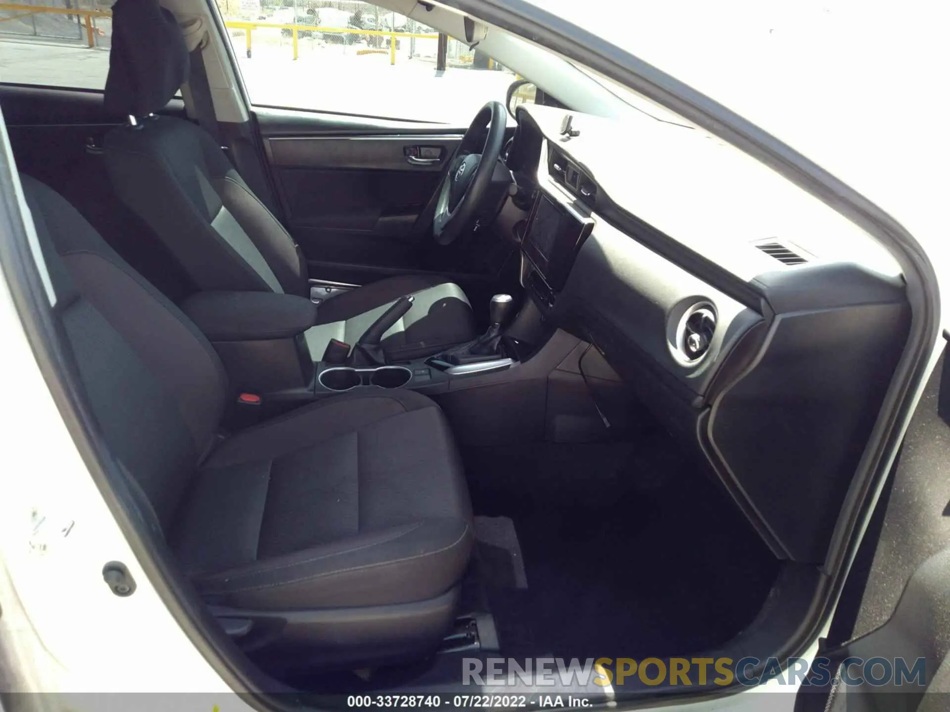 5 fotografías del automóvil dañado 2T1BURHE5KC168288 TOYOTA COROLLA 2019