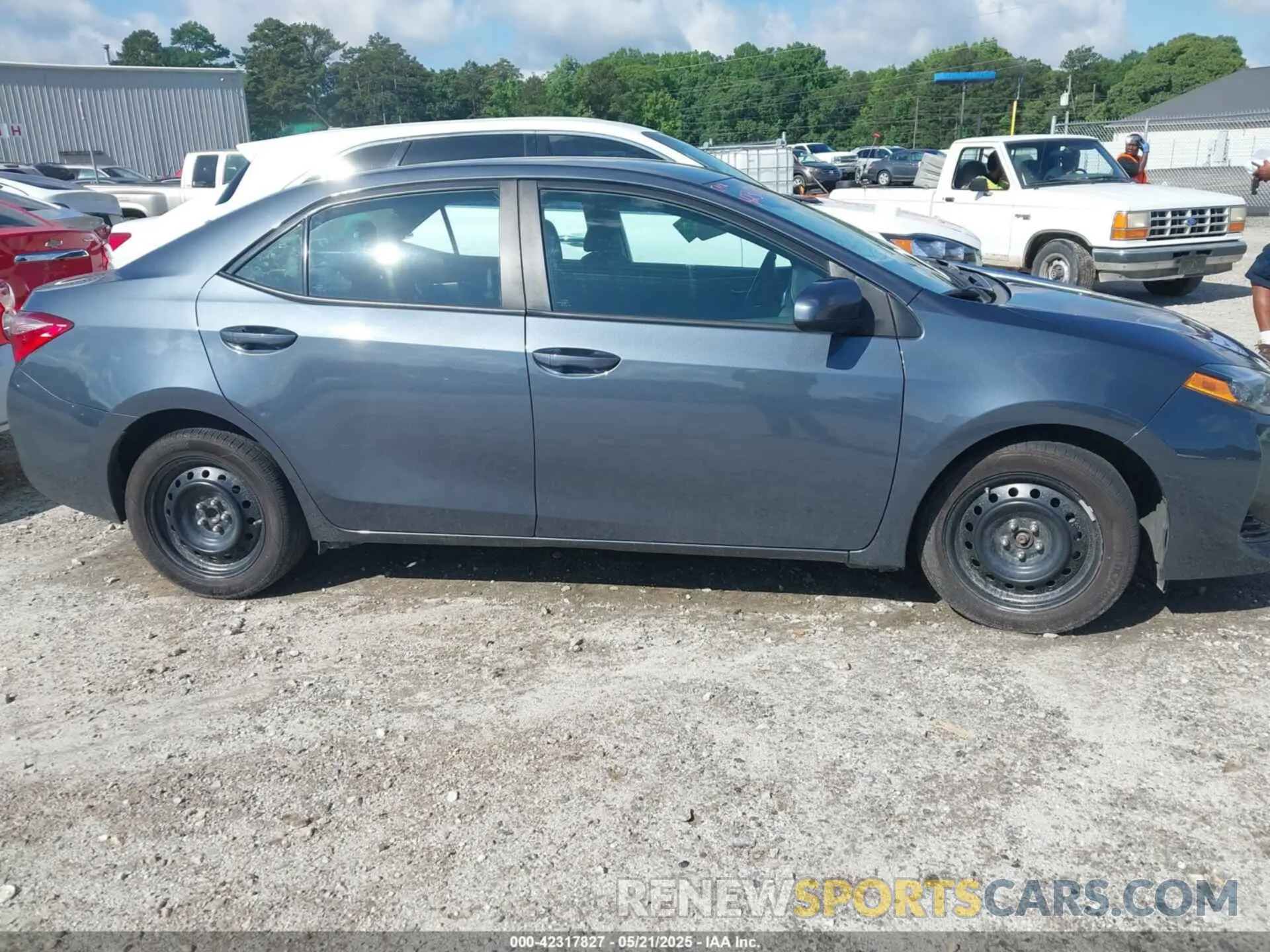 11 fotografías del automóvil dañado 2T1BURHE5KC168453 TOYOTA COROLLA 2019
