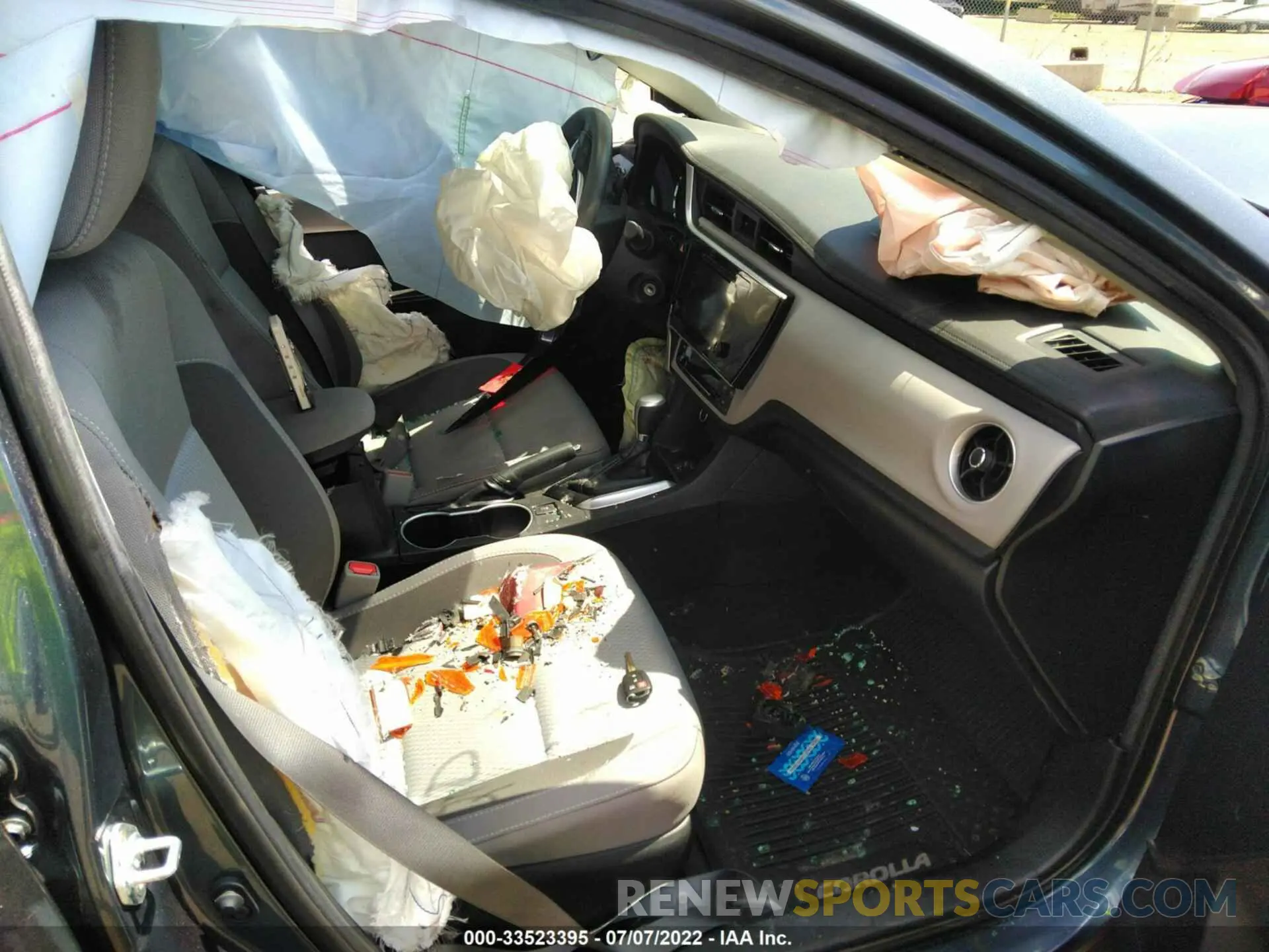 5 fotografías del automóvil dañado 2T1BURHE5KC168873 TOYOTA COROLLA 2019