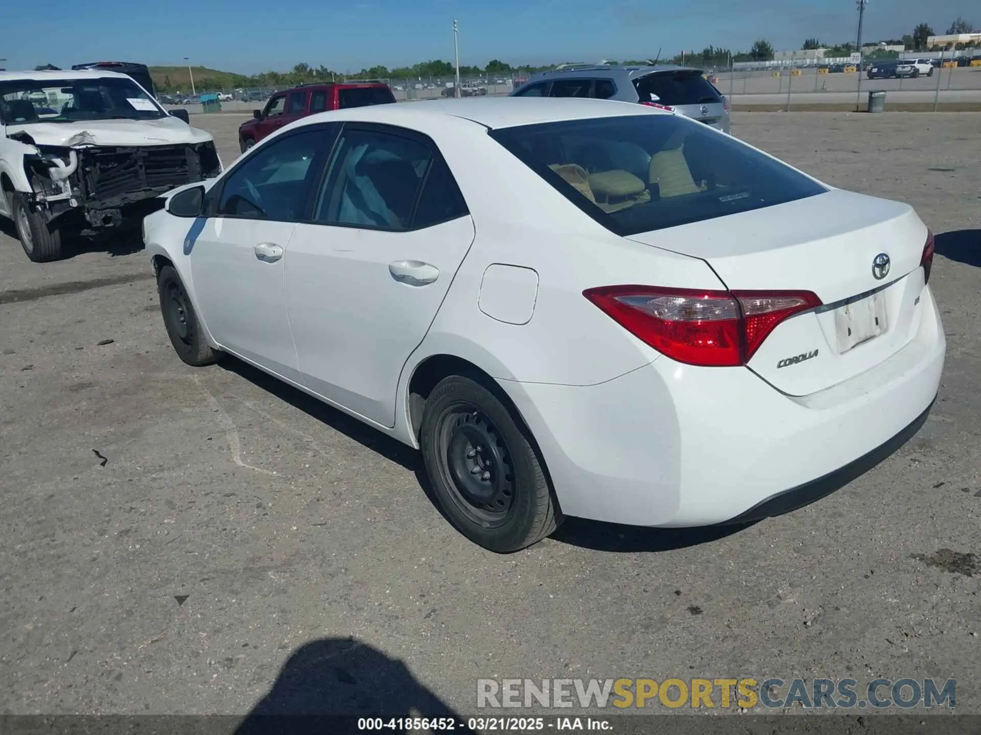 3 fotografías del automóvil dañado 2T1BURHE5KC169697 TOYOTA COROLLA 2019