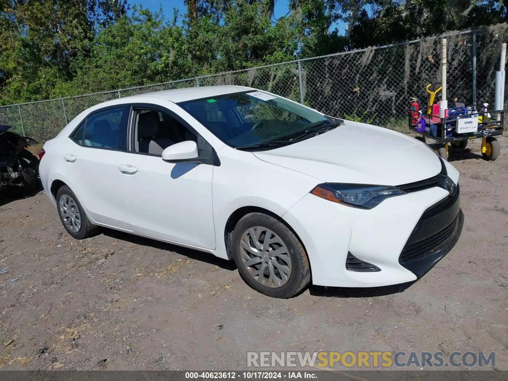13 fotografías del automóvil dañado 2T1BURHE5KC170266 TOYOTA COROLLA 2019