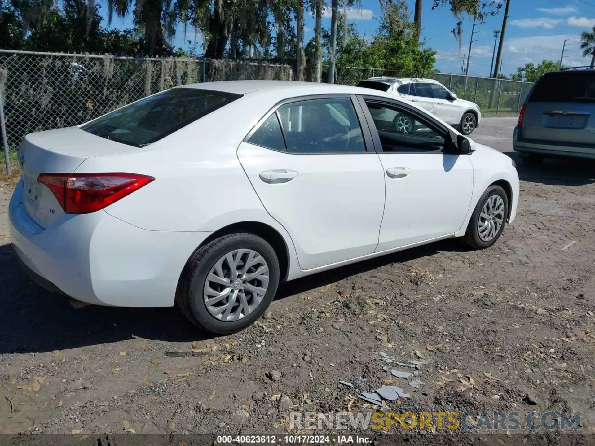 4 fotografías del automóvil dañado 2T1BURHE5KC170266 TOYOTA COROLLA 2019