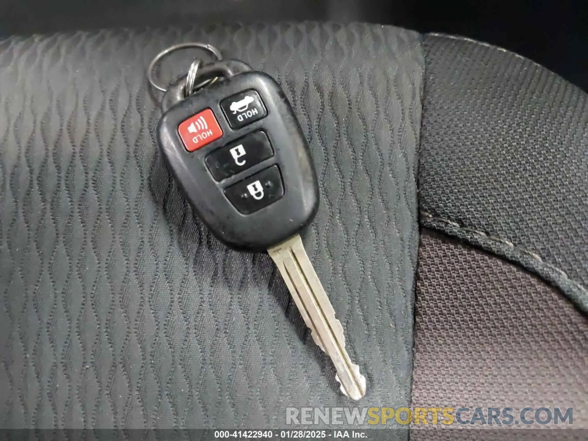 11 fotografías del automóvil dañado 2T1BURHE5KC170378 TOYOTA COROLLA 2019