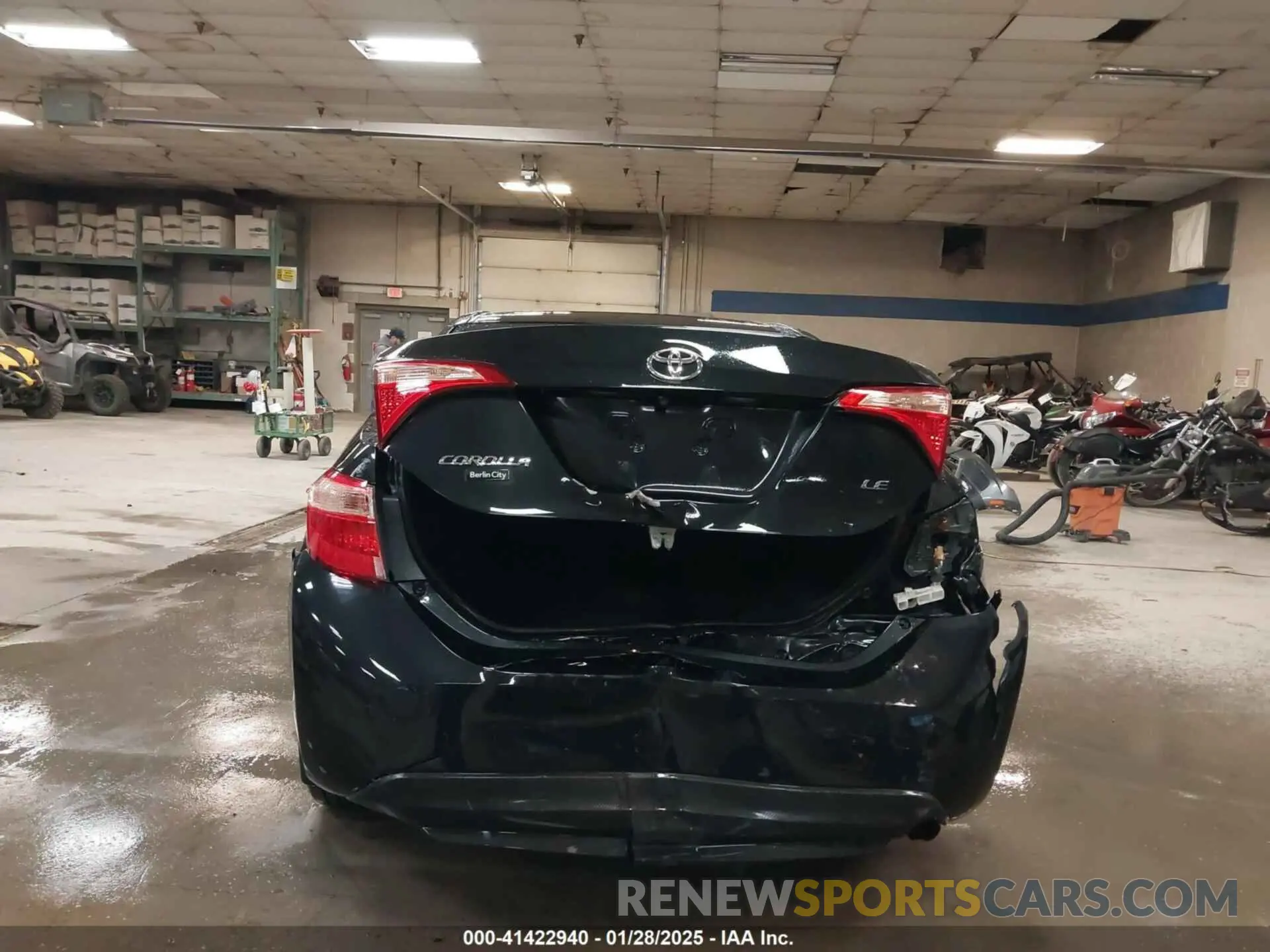 17 fotografías del automóvil dañado 2T1BURHE5KC170378 TOYOTA COROLLA 2019