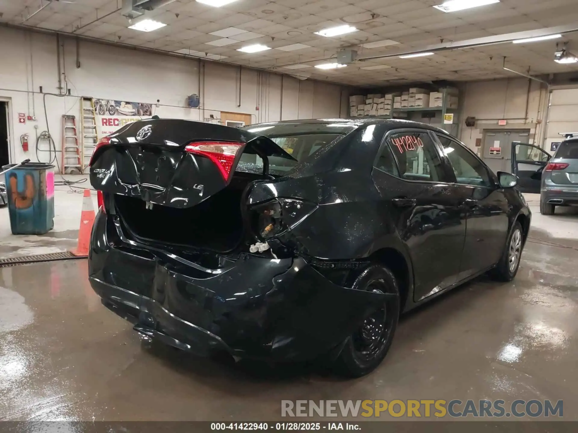 4 fotografías del automóvil dañado 2T1BURHE5KC170378 TOYOTA COROLLA 2019