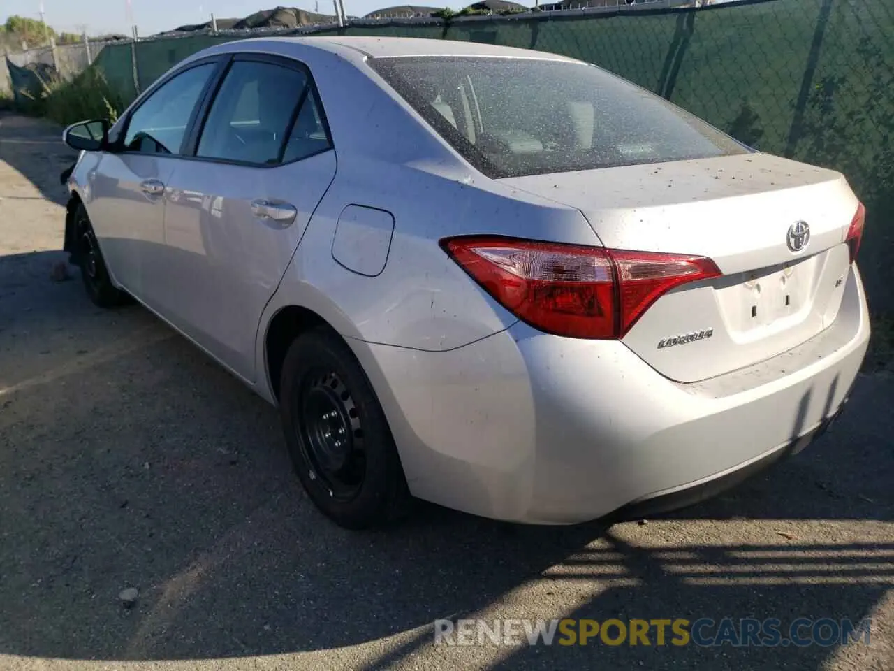 3 fotografías del automóvil dañado 2T1BURHE5KC178805 TOYOTA COROLLA 2019
