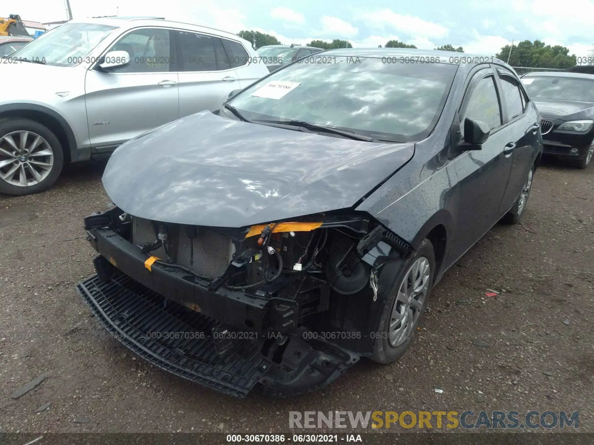 2 fotografías del automóvil dañado 2T1BURHE5KC182322 TOYOTA COROLLA 2019