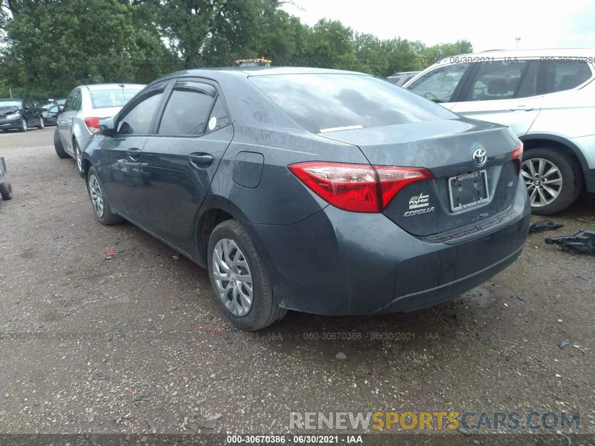 3 fotografías del automóvil dañado 2T1BURHE5KC182322 TOYOTA COROLLA 2019