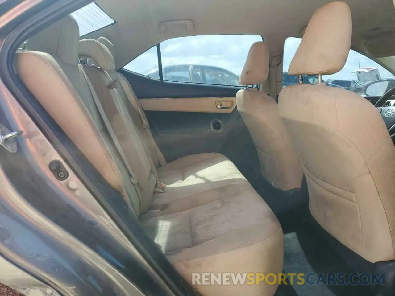 10 fotografías del automóvil dañado 2T1BURHE5KC187987 TOYOTA COROLLA 2019