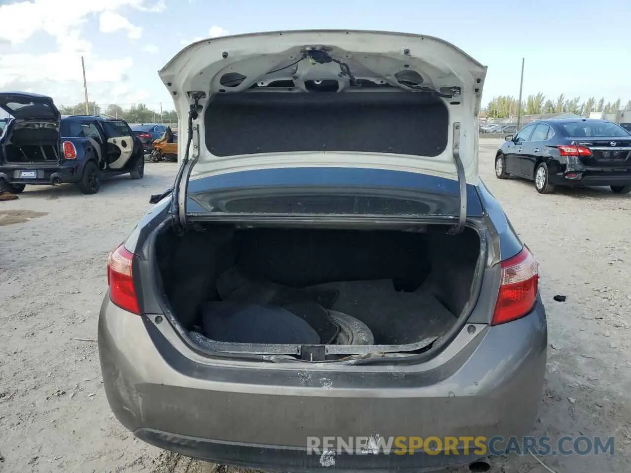 6 fotografías del automóvil dañado 2T1BURHE5KC187987 TOYOTA COROLLA 2019