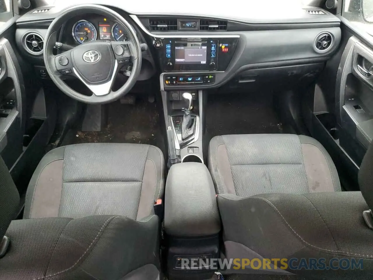 8 fotografías del automóvil dañado 2T1BURHE5KC192820 TOYOTA COROLLA 2019