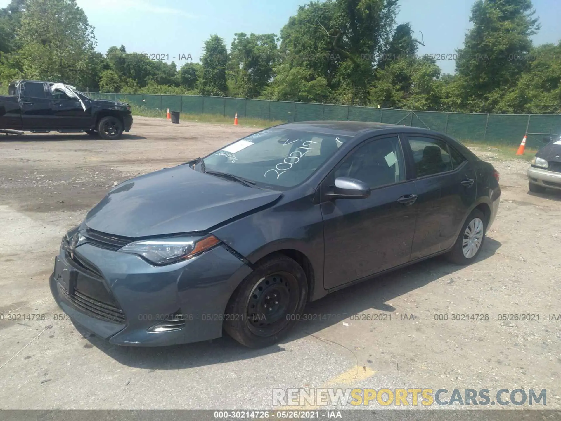 2 fotografías del automóvil dañado 2T1BURHE5KC200219 TOYOTA COROLLA 2019