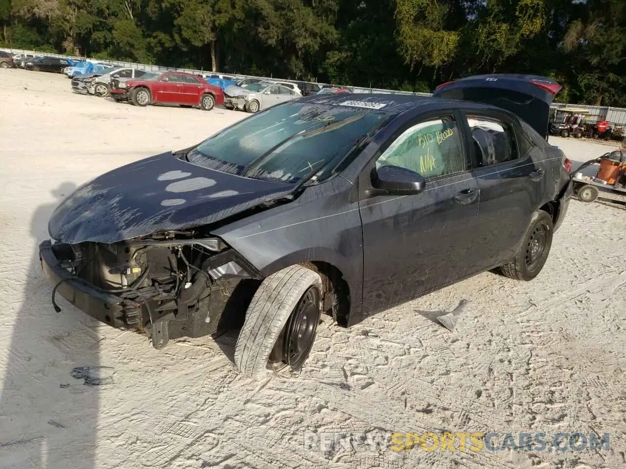 2 fotografías del automóvil dañado 2T1BURHE5KC204867 TOYOTA COROLLA 2019