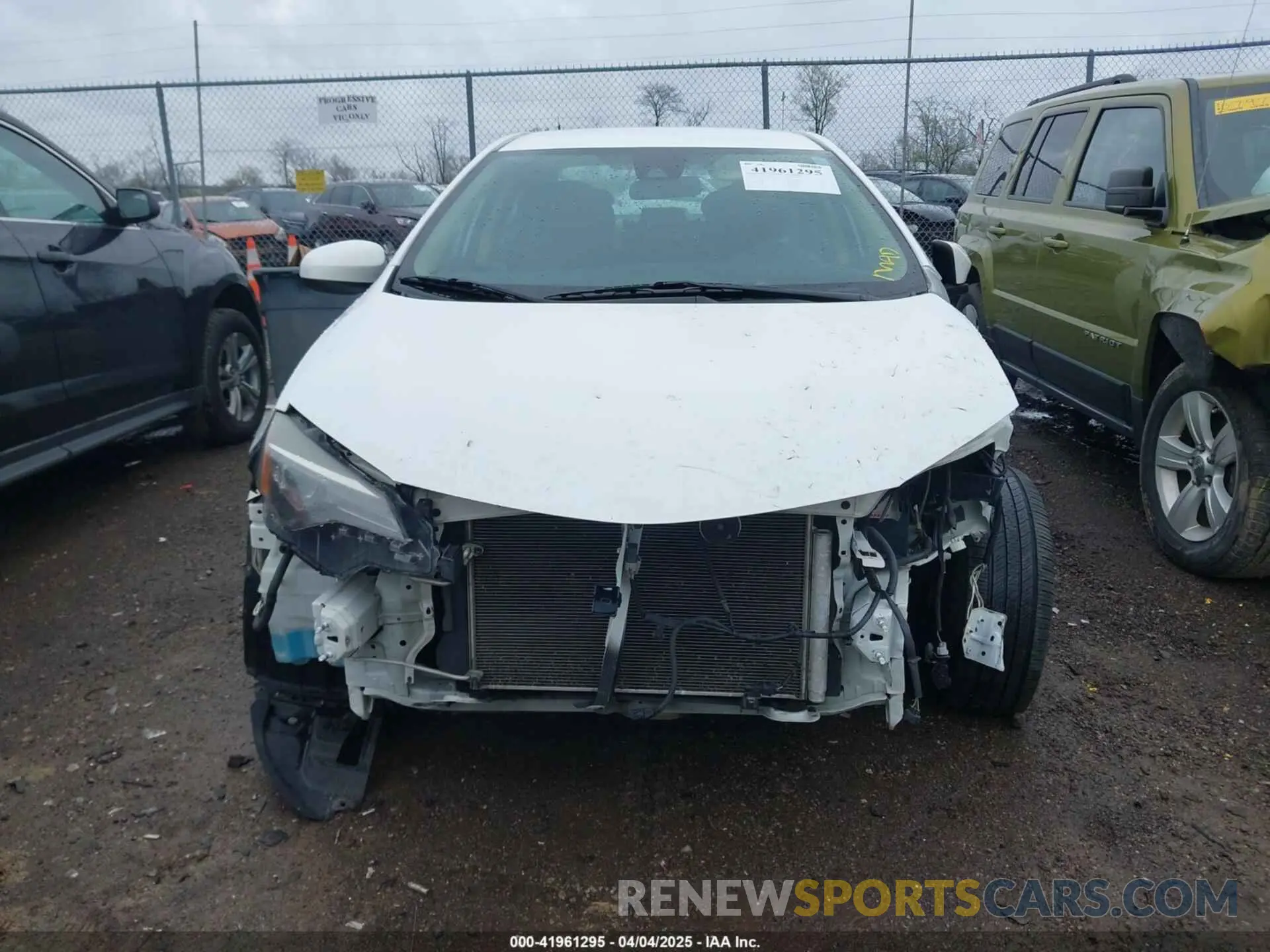 12 fotografías del automóvil dañado 2T1BURHE5KC205730 TOYOTA COROLLA 2019