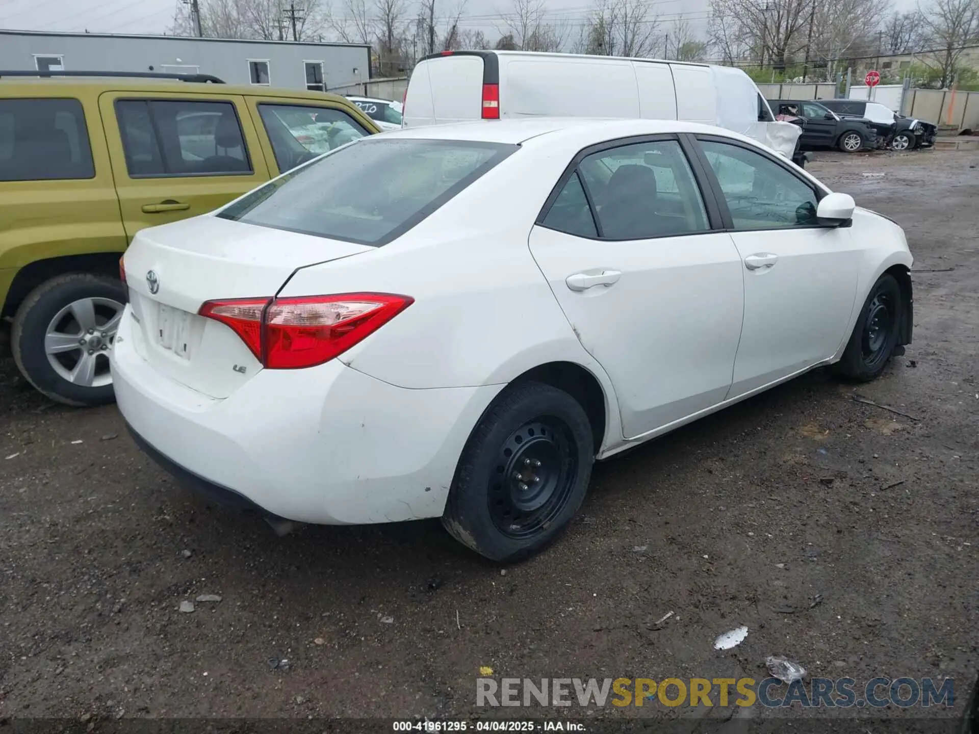 4 fotografías del automóvil dañado 2T1BURHE5KC205730 TOYOTA COROLLA 2019
