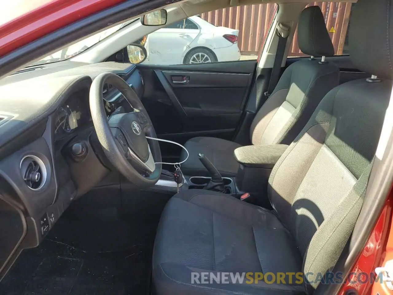 7 fotografías del automóvil dañado 2T1BURHE5KC224357 TOYOTA COROLLA 2019
