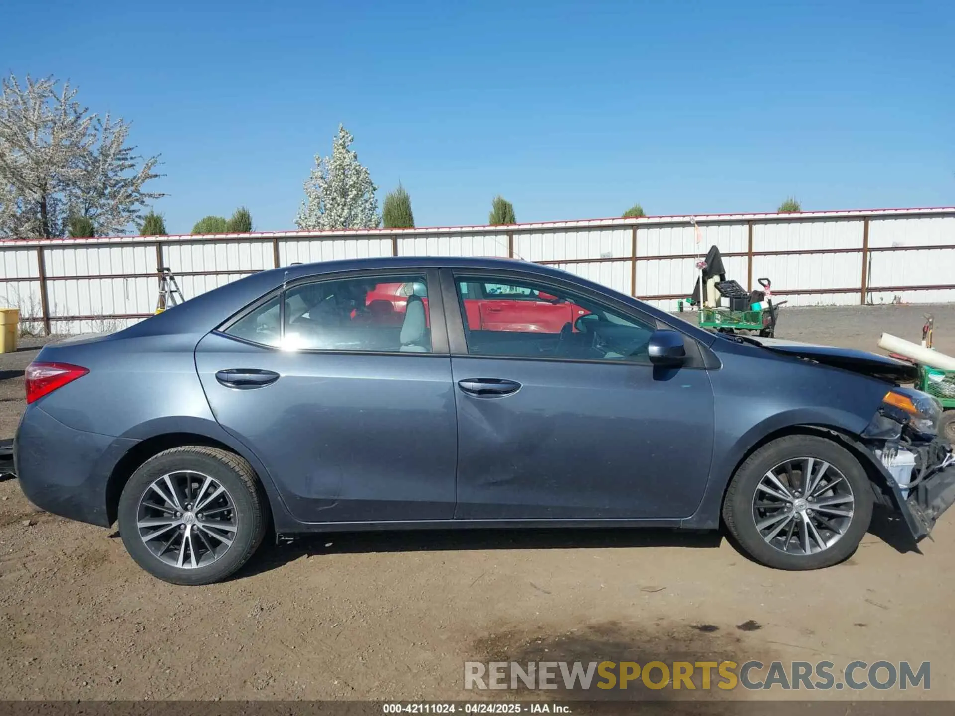 14 fotografías del automóvil dañado 2T1BURHE5KC226237 TOYOTA COROLLA 2019