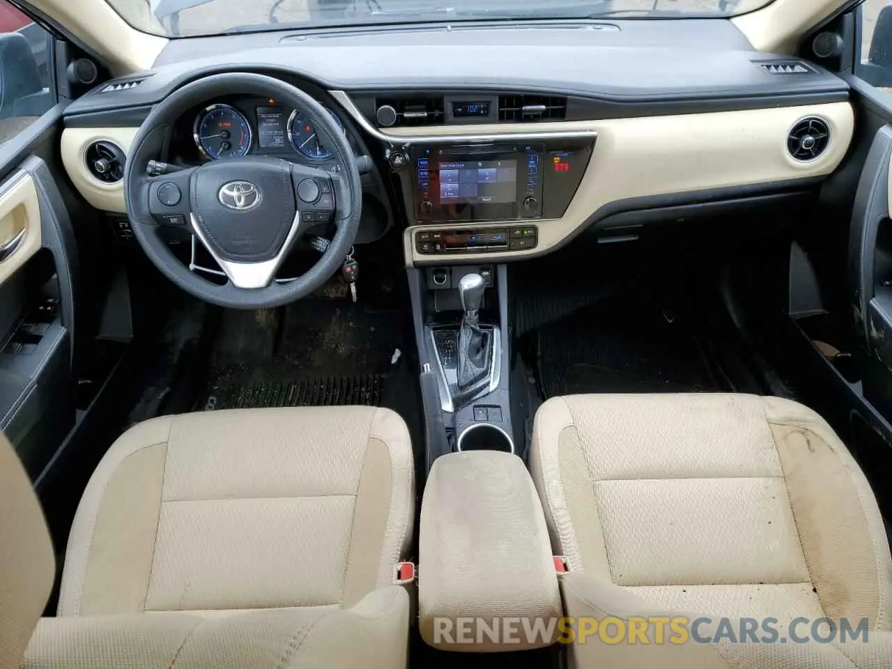 8 fotografías del automóvil dañado 2T1BURHE5KC246570 TOYOTA COROLLA 2019