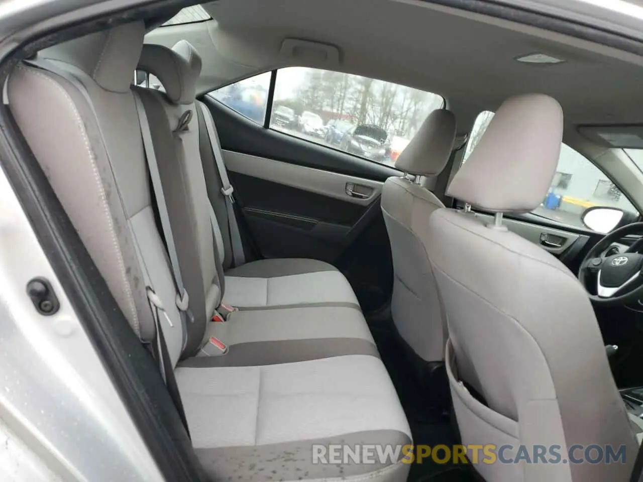 10 fotografías del automóvil dañado 2T1BURHE6KC130584 TOYOTA COROLLA 2019