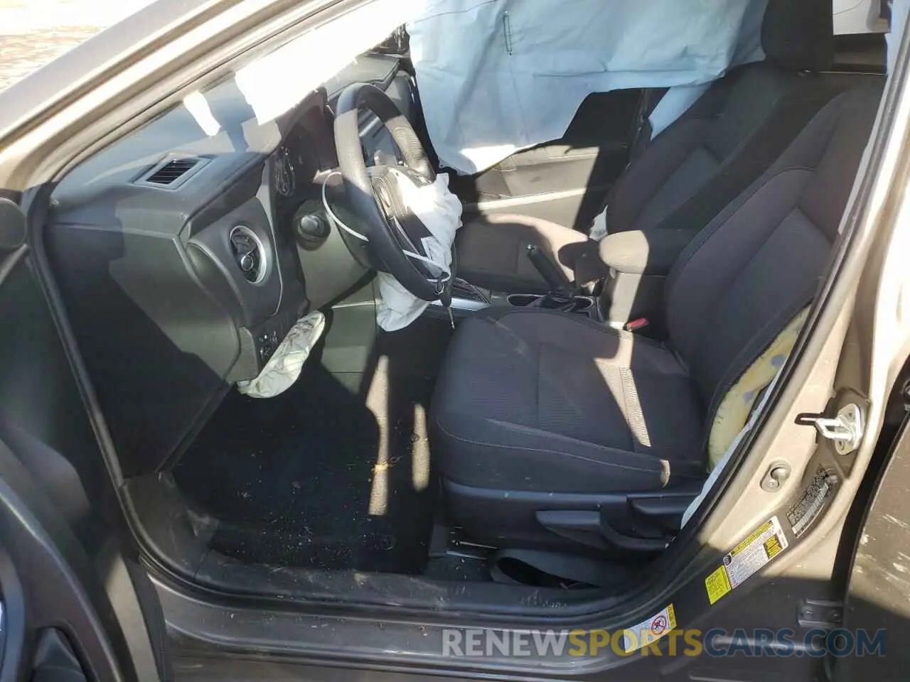 7 fotografías del automóvil dañado 2T1BURHE6KC133324 TOYOTA COROLLA 2019