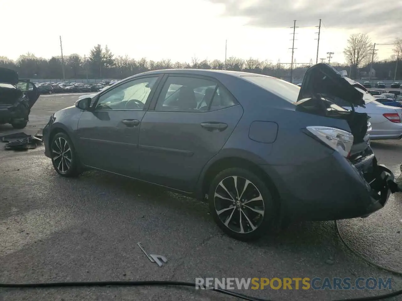 2 fotografías del automóvil dañado 2T1BURHE6KC136546 TOYOTA COROLLA 2019