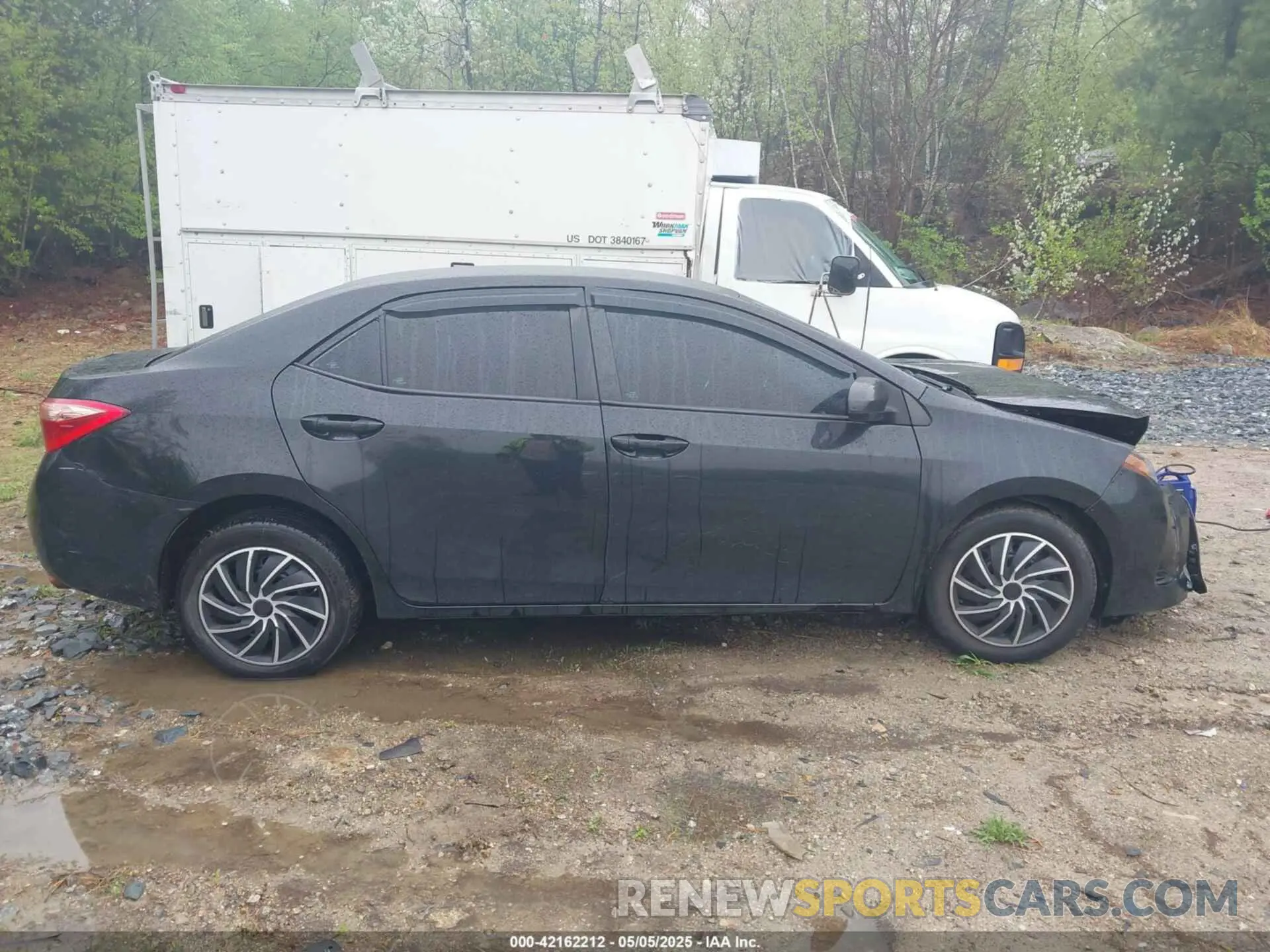 13 fotografías del automóvil dañado 2T1BURHE6KC140130 TOYOTA COROLLA 2019