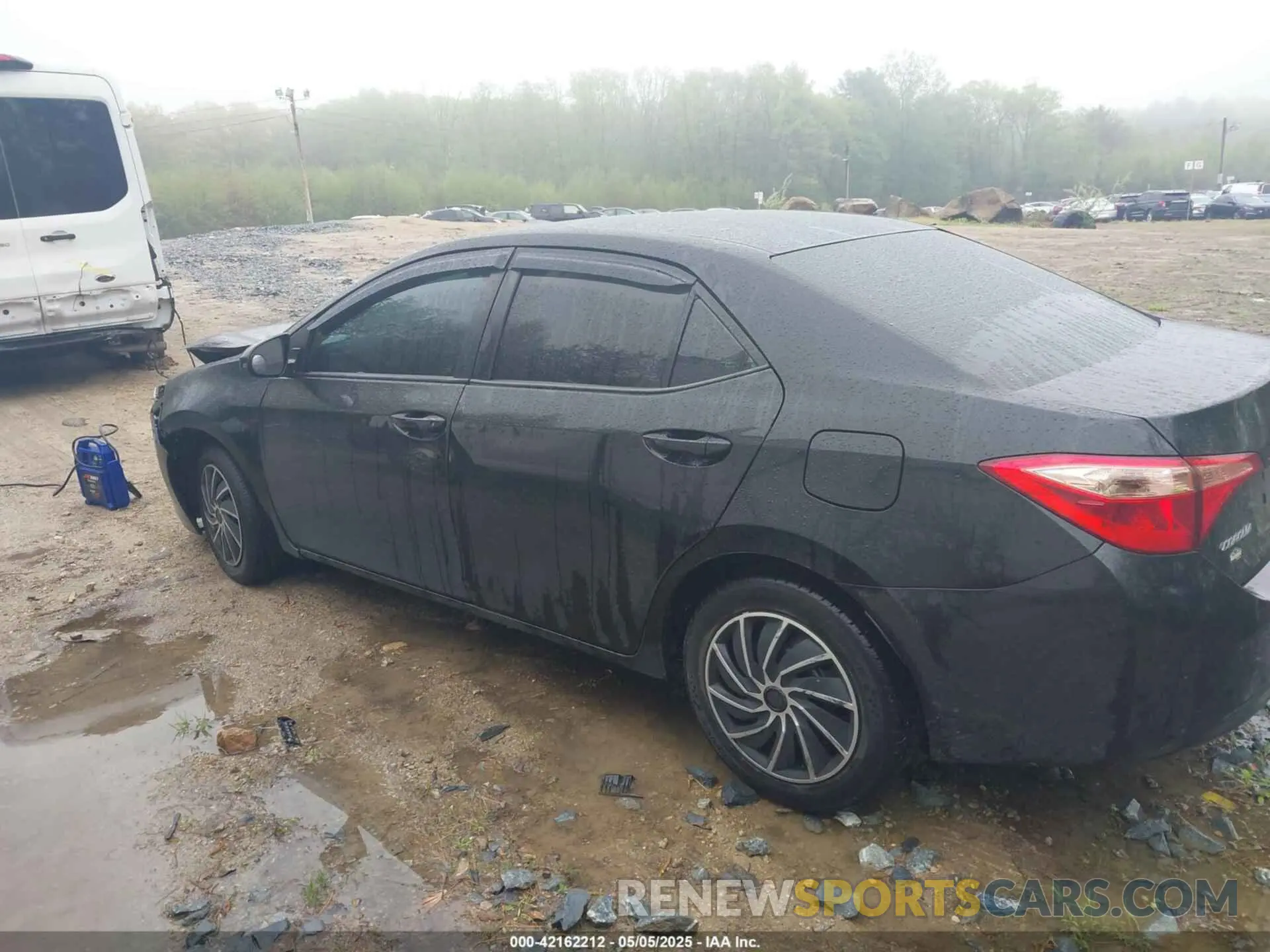 14 fotografías del automóvil dañado 2T1BURHE6KC140130 TOYOTA COROLLA 2019